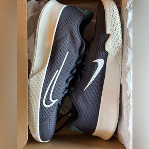 Nike Vapor Lite 2 HC - New in box! - Size 10